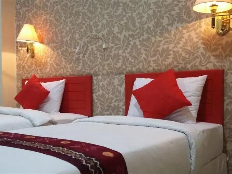 Queen City Hotel Banjarmasin Eksteriør billede