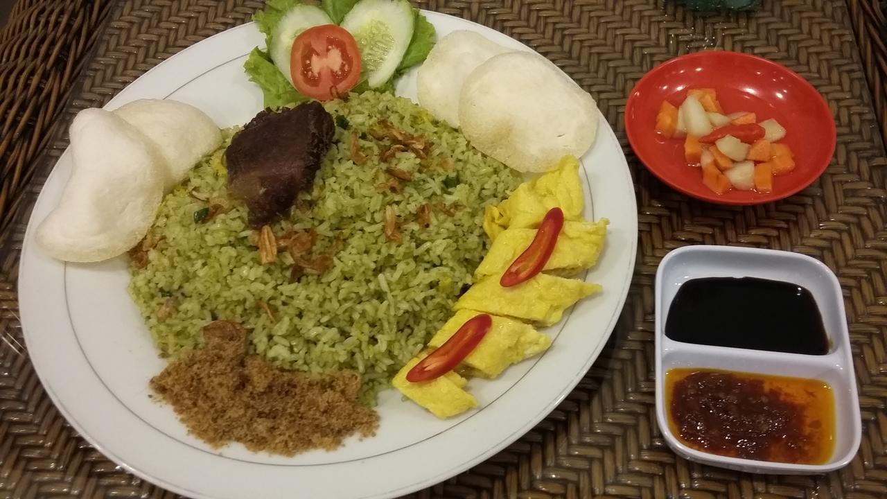 Queen City Hotel Banjarmasin Eksteriør billede